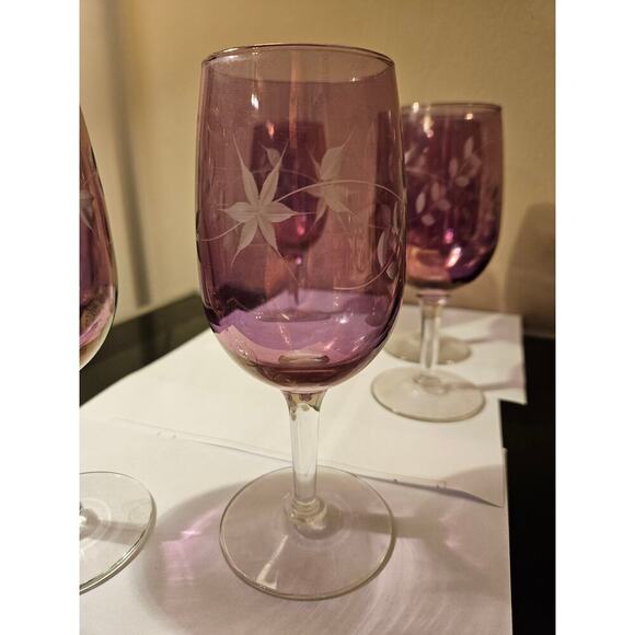 Set of 5 Cranberry Wine Glasses Champagne Glasses - Picture 4 of 4